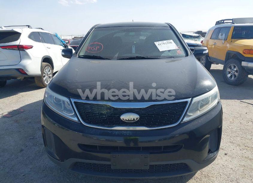 Photo 12 of 2014 Kia Sorento LX (VIN 5XYKT3A63EG421961)