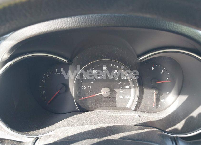 Photo 7 of 2014 Kia Sorento LX (VIN 5XYKT3A63EG421961)