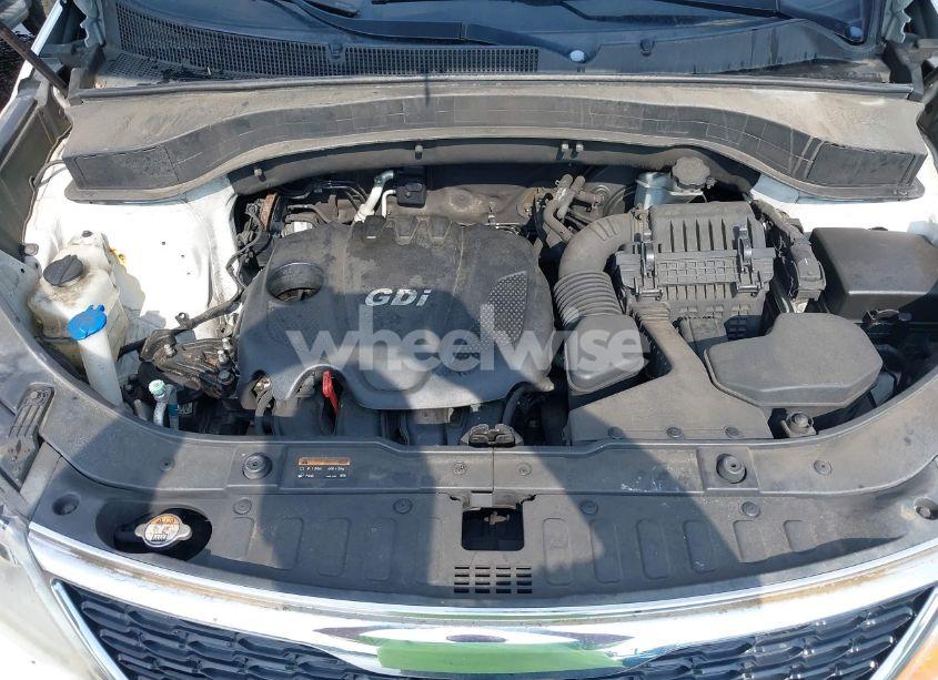 Photo 10 of 2014 Kia Sorento LX (VIN 5XYKT3A63EG449890)