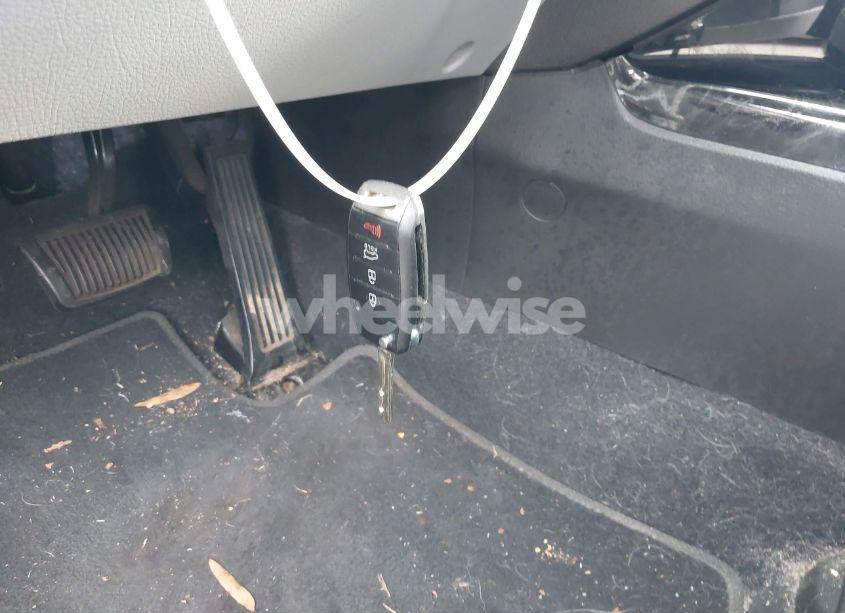 Photo 11 of 2014 Kia Sorento LX (VIN 5XYKT3A63EG485112)