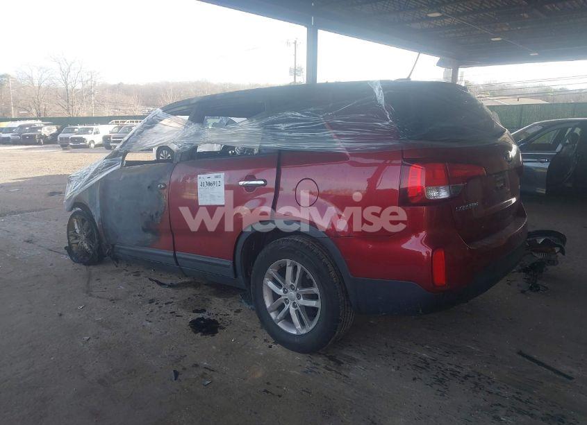 Photo 3 of 2014 Kia Sorento LX (VIN 5XYKT3A63EG486292)