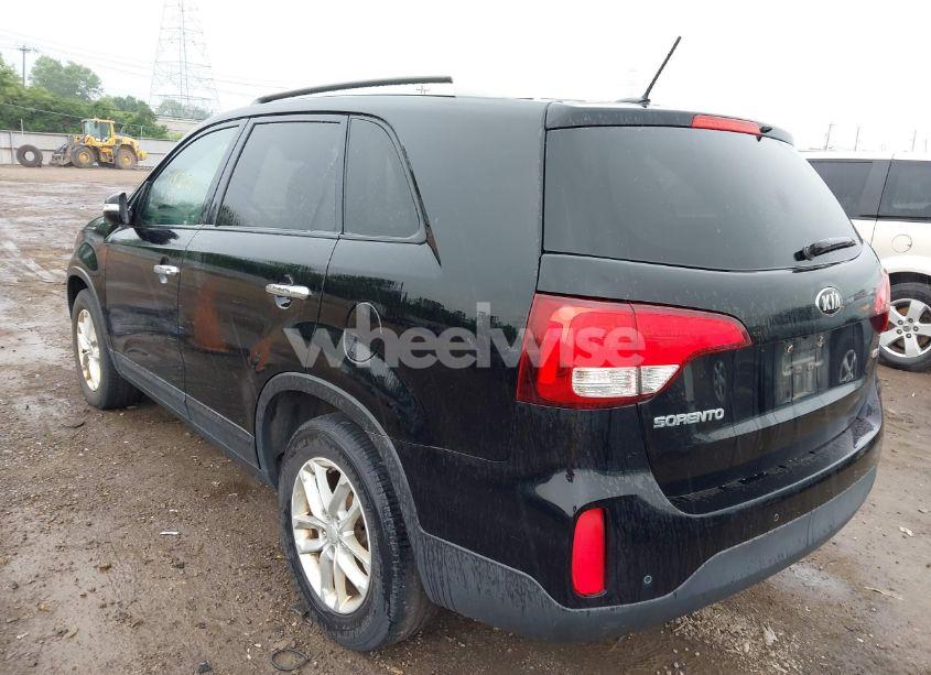 Photo 3 of 2014 Kia Sorento LX (VIN 5XYKT3A63EG508971)