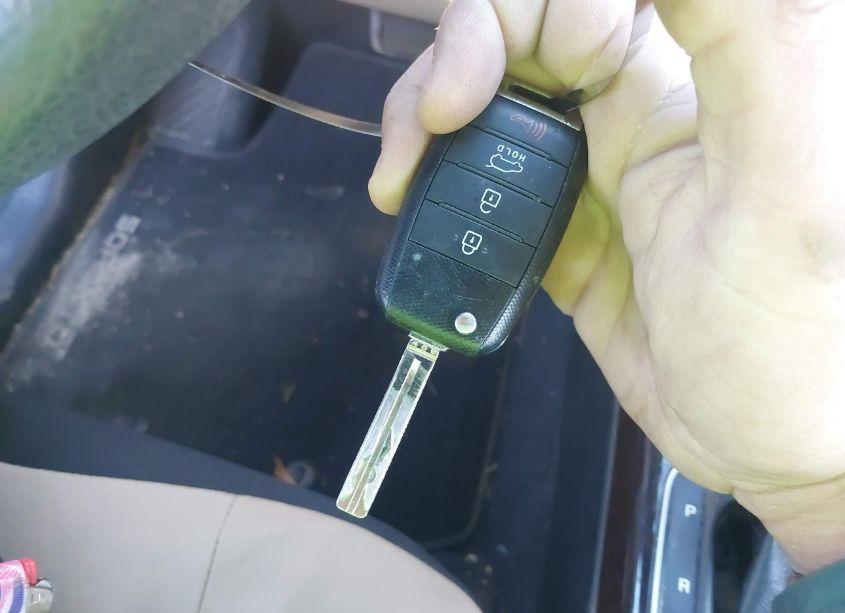 Photo 11 of 2014 Kia Sorento LX (VIN 5XYKT3A63EG518254)