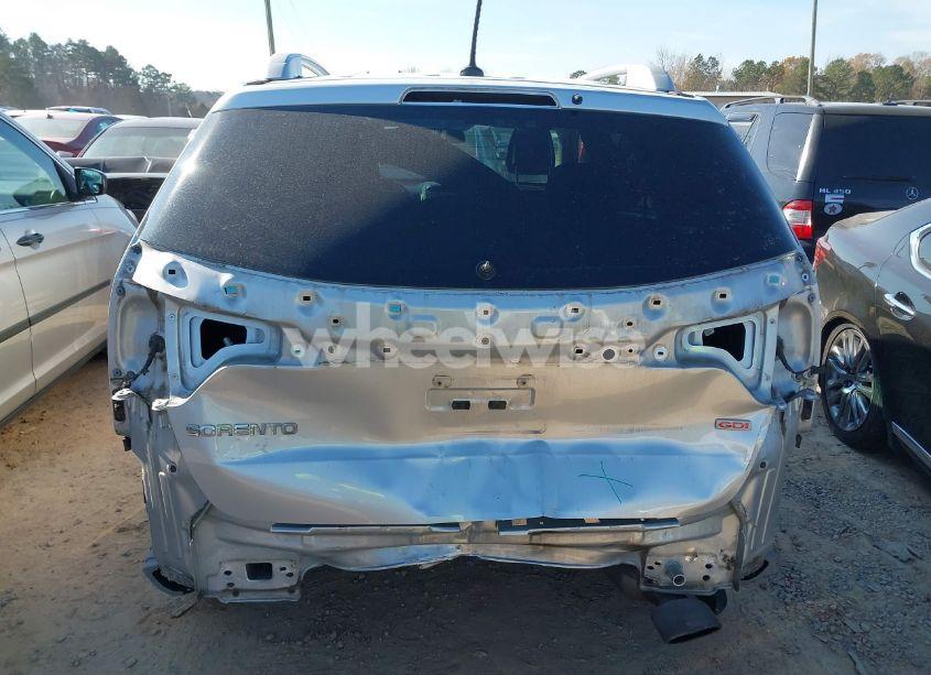 Photo 16 of 2015 Kia Sorento LX (VIN 5XYKT3A63FG551613)