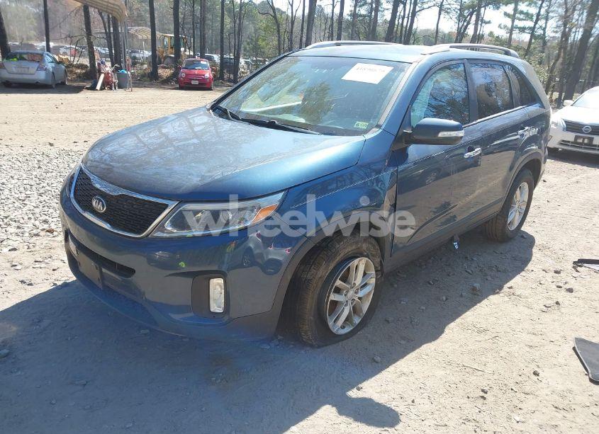 Photo 2 of 2015 Kia Sorento LX (VIN 5XYKT3A63FG580948)