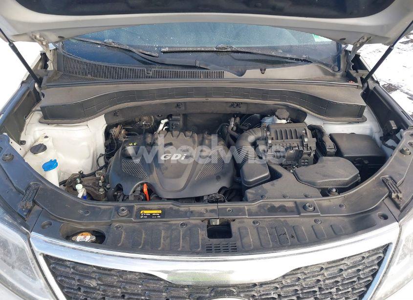 Photo 10 of 2015 Kia Sorento LX (VIN 5XYKT3A63FG602141)