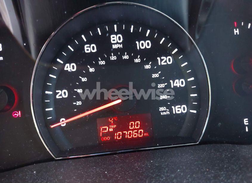 Photo 15 of 2015 Kia Sorento LX (VIN 5XYKT3A63FG602141)