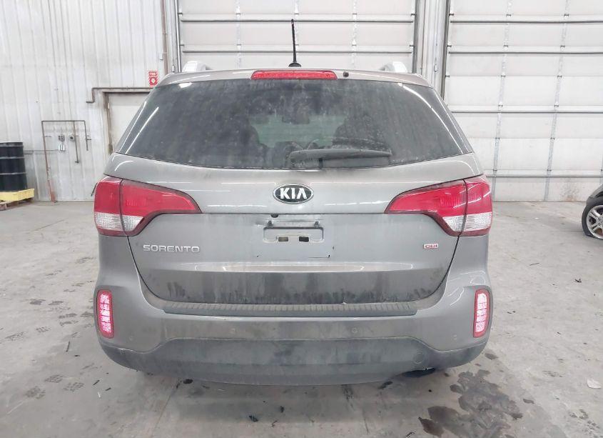Photo 16 of 2015 Kia Sorento LX (VIN 5XYKT3A63FG620171)