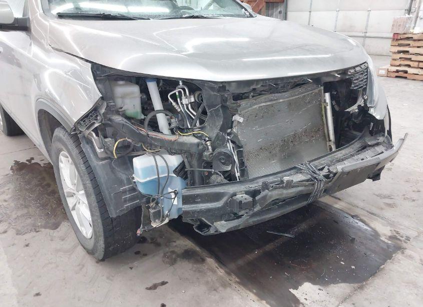 Photo 6 of 2015 Kia Sorento LX (VIN 5XYKT3A63FG620171)