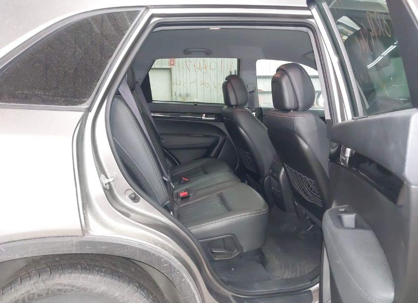 Photo 8 of 2015 Kia Sorento LX (VIN 5XYKT3A63FG620171)