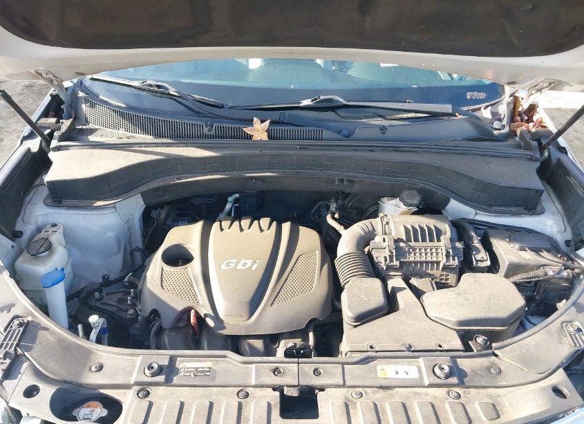 Photo 10 of 2015 Kia Sorento LX (VIN 5XYKT3A63FG630201)