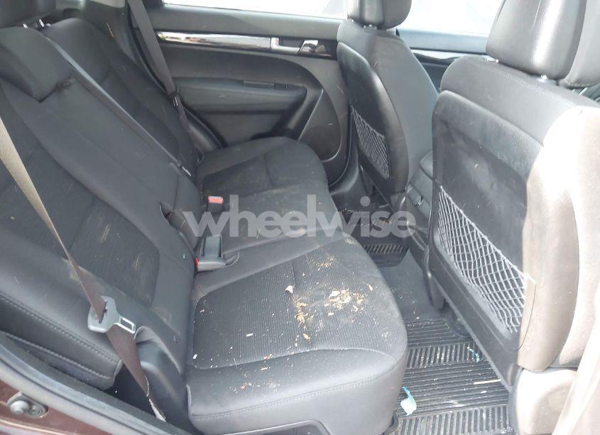 Photo 8 of 2015 Kia Sorento LX (VIN 5XYKT3A63FG630635)