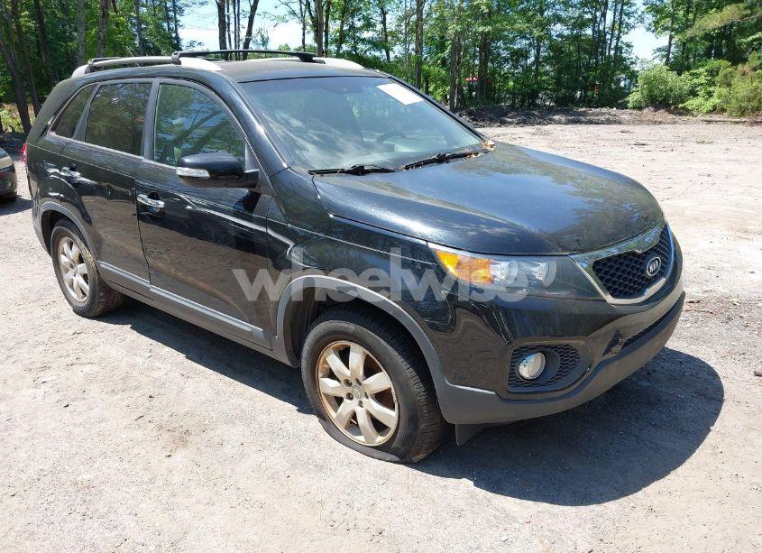 2012 Kia Sorento LX (VIN 5XYKT3A64CG298779) main photo