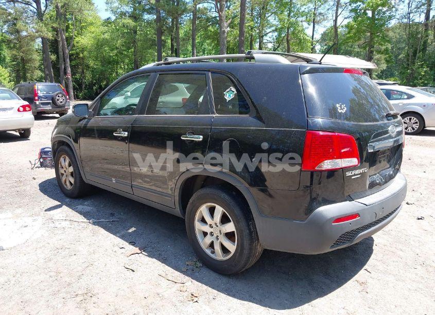 Photo 3 of 2012 Kia Sorento LX (VIN 5XYKT3A64CG298779)
