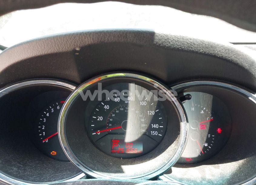 Photo 7 of 2012 Kia Sorento LX (VIN 5XYKT3A64CG298779)