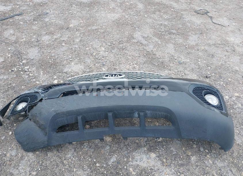 Photo 12 of 2012 Kia Sorento LX (VIN 5XYKT3A64CG305925)