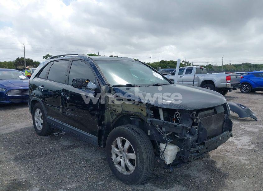 Photo 6 of 2012 Kia Sorento LX (VIN 5XYKT3A64CG305925)