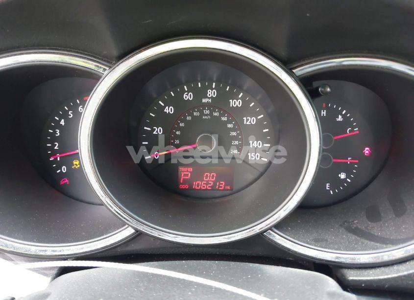 Photo 7 of 2012 Kia Sorento LX (VIN 5XYKT3A64CG305925)