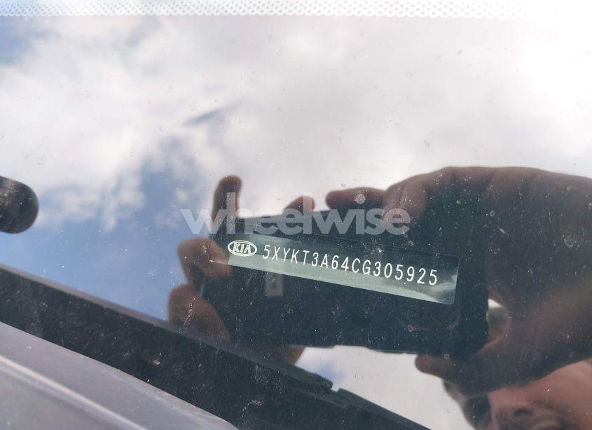 Photo 9 of 2012 Kia Sorento LX (VIN 5XYKT3A64CG305925)