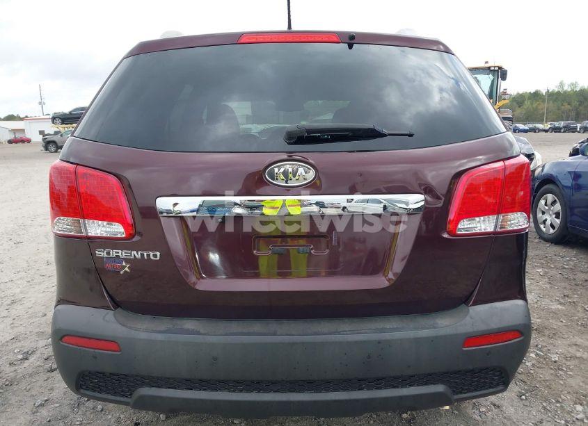 Photo 16 of 2013 Kia Sorento LX (VIN 5XYKT3A64DG341941)