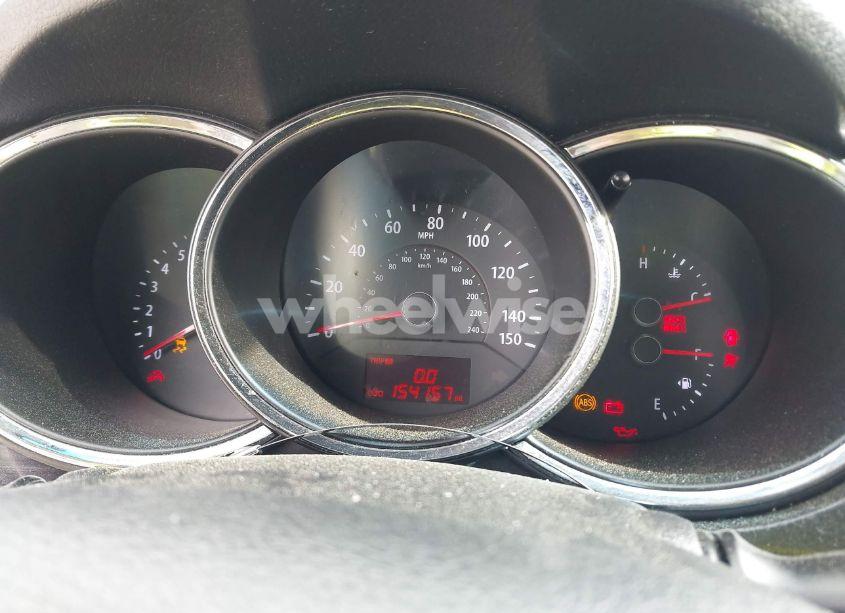 Photo 7 of 2013 Kia Sorento LX (VIN 5XYKT3A64DG341941)