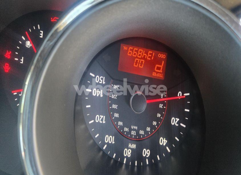 Photo 6 of 2013 Kia Sorento LX (VIN 5XYKT3A64DG362692)