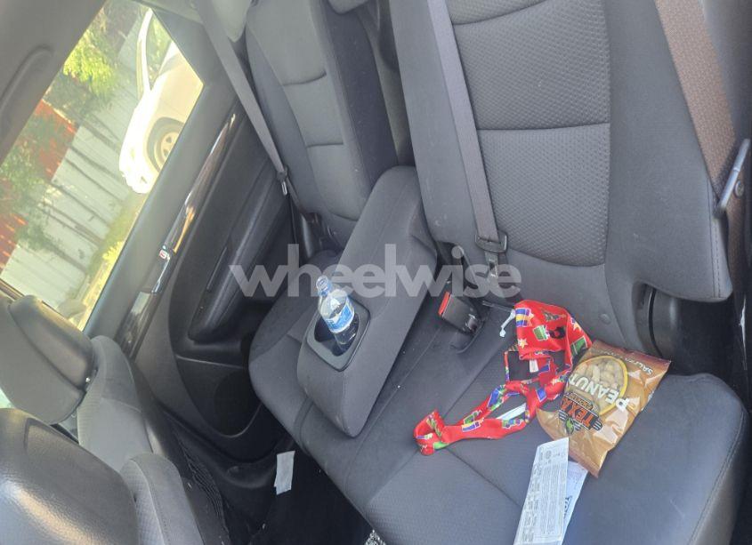 Photo 7 of 2013 Kia Sorento LX (VIN 5XYKT3A64DG362692)