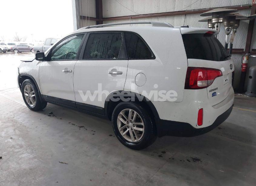 Photo 3 of 2014 Kia Sorento LX (VIN 5XYKT3A64EG485541)