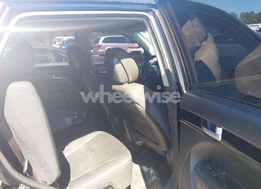 Photo 8 of 2014 Kia Sorento LX (VIN 5XYKT3A64EG501785)