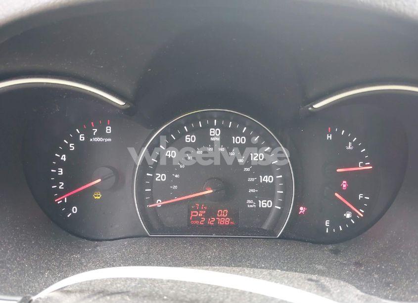 Photo 7 of 2015 Kia Sorento LX (VIN 5XYKT3A64FG571319)