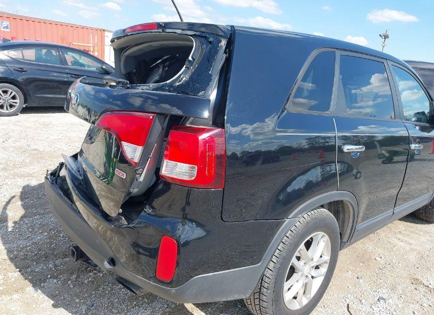 Photo 17 of 2015 Kia Sorento LX (VIN 5XYKT3A64FG589304)