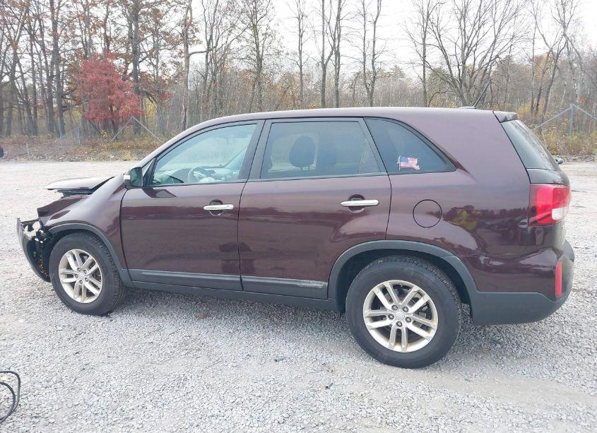 Photo 14 of 2015 Kia Sorento LX (VIN 5XYKT3A64FG596253)