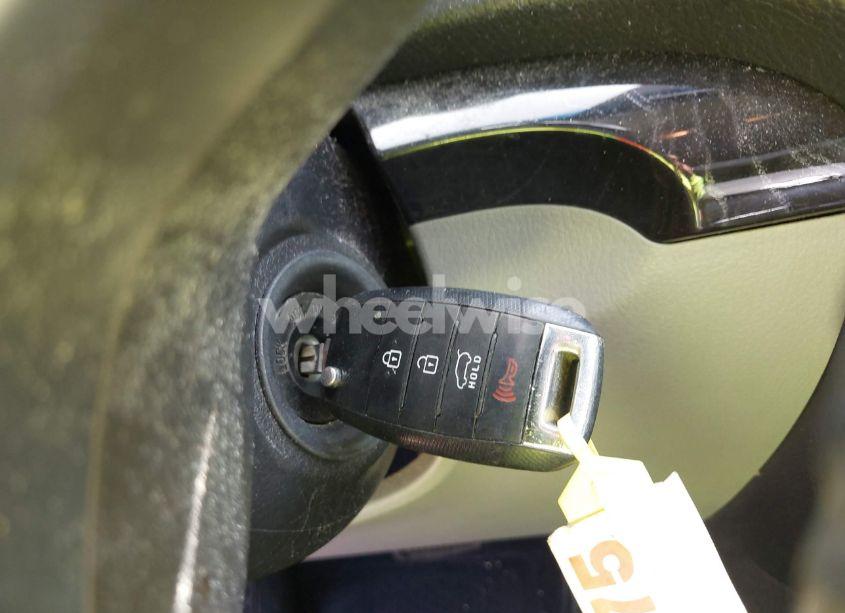 Photo 11 of 2015 Kia Sorento LX (VIN 5XYKT3A64FG657620)