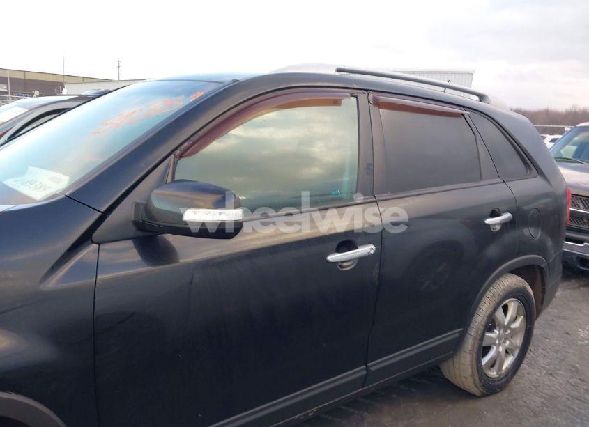 Photo 14 of 2012 Kia Sorento LX (VIN 5XYKT3A65CG187593)