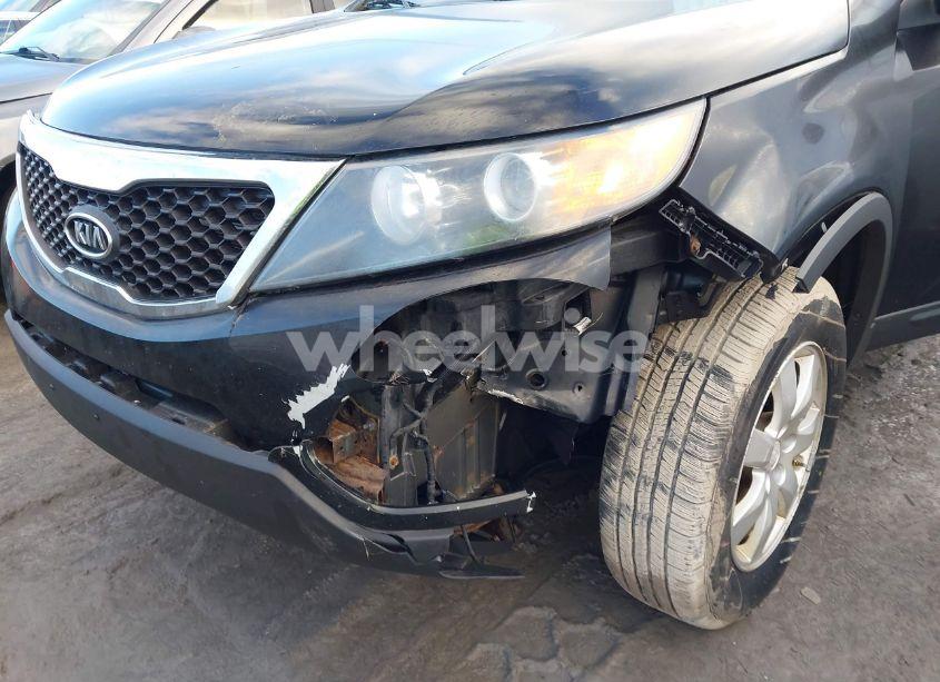 Photo 6 of 2012 Kia Sorento LX (VIN 5XYKT3A65CG187593)