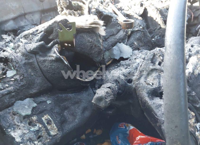 Photo 11 of 2012 Kia Sorento LX (VIN 5XYKT3A65CG203274)