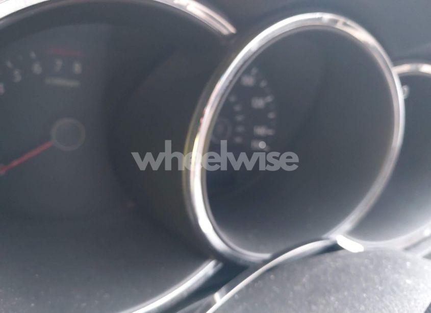 Photo 7 of 2012 Kia Sorento LX (VIN 5XYKT3A65CG229339)