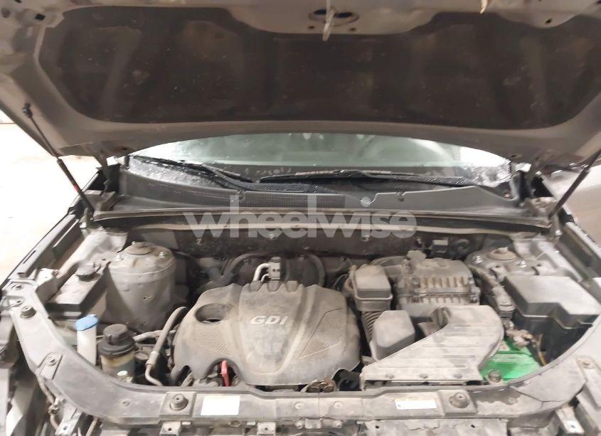 Photo 10 of 2012 Kia Sorento LX (VIN 5XYKT3A65CG242396)