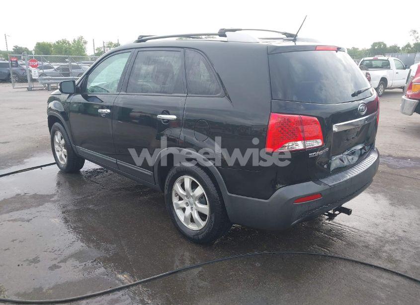 Photo 3 of 2012 Kia Sorento LX (VIN 5XYKT3A65CG255925)