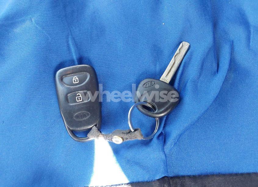 Photo 11 of 2012 Kia Sorento LX (VIN 5XYKT3A65CG303679)