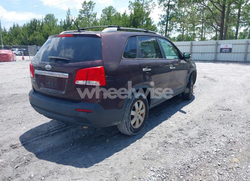Photo 4 of 2012 Kia Sorento LX (VIN 5XYKT3A65CG304878)