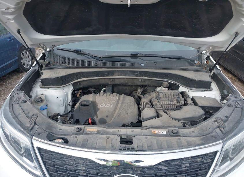 Photo 10 of 2014 Kia Sorento LX (VIN 5XYKT3A65EG486049)