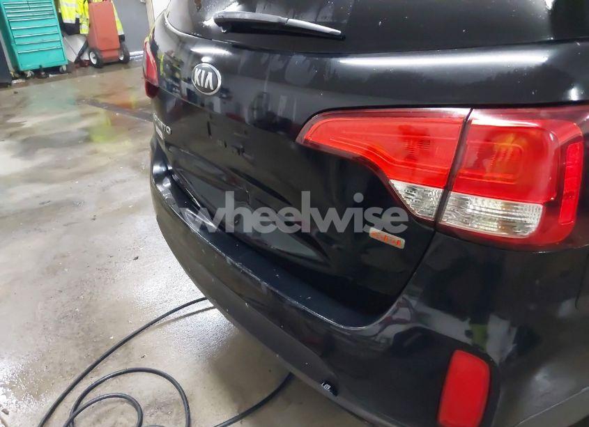 Photo 18 of 2014 Kia Sorento LX (VIN 5XYKT3A65EG494698)