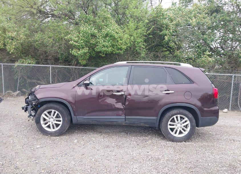 Photo 15 of 2014 Kia Sorento LX (VIN 5XYKT3A65EG528039)