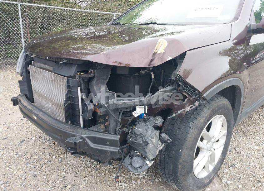 Photo 18 of 2014 Kia Sorento LX (VIN 5XYKT3A65EG528039)
