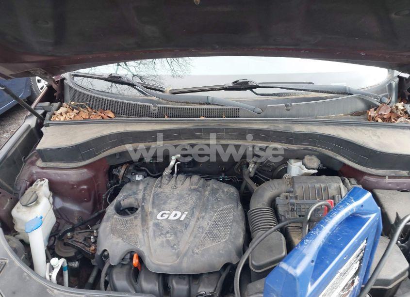 Photo 10 of 2014 Kia Sorento LX (VIN 5XYKT3A65EG528977)