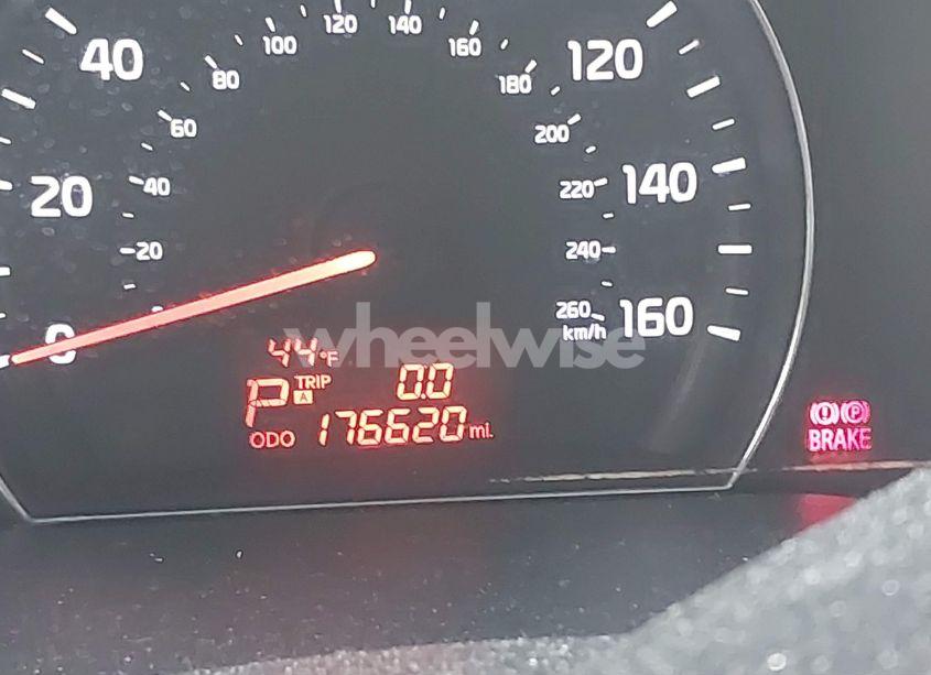 Photo 15 of 2014 Kia Sorento LX (VIN 5XYKT3A65EG544838)