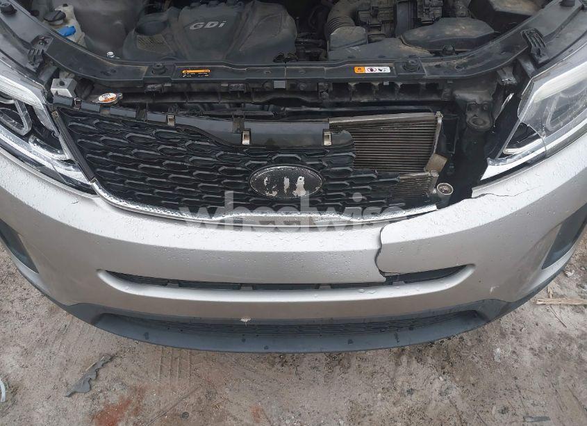Photo 6 of 2014 Kia Sorento LX (VIN 5XYKT3A65EG544838)