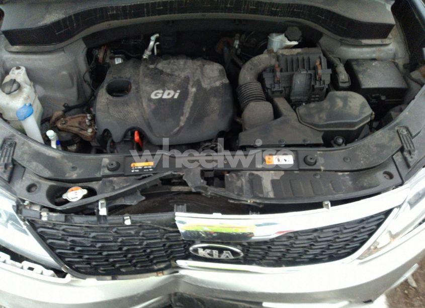 Photo 10 of 2015 Kia Sorento LX (VIN 5XYKT3A65FG591403)