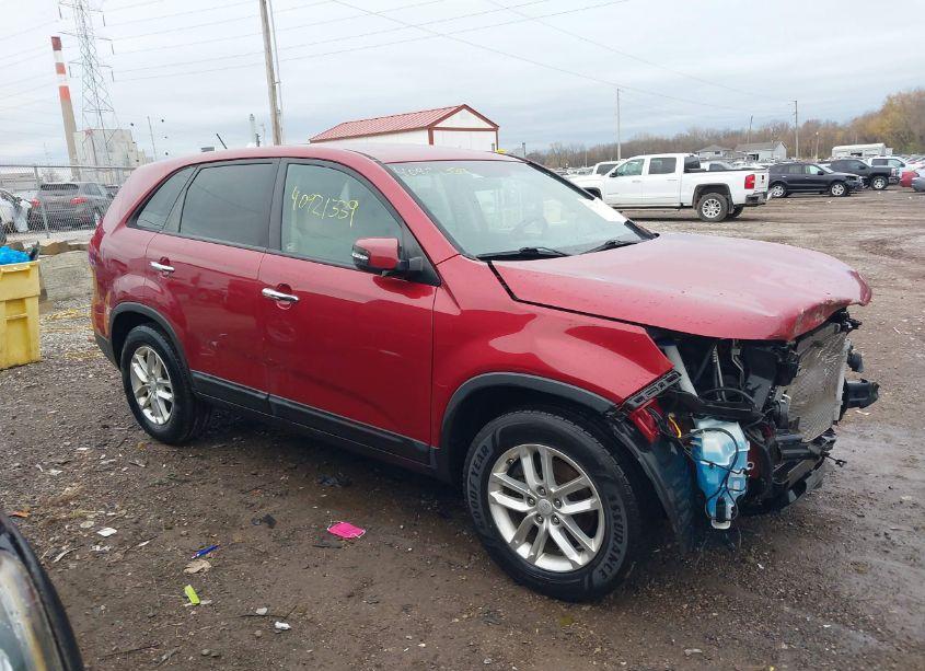 2015 Kia Sorento LX (VIN 5XYKT3A65FG618499) main photo